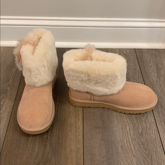 NEW IN BOX UGG Mini Whisp Boot 9 - Picture 6 of 8